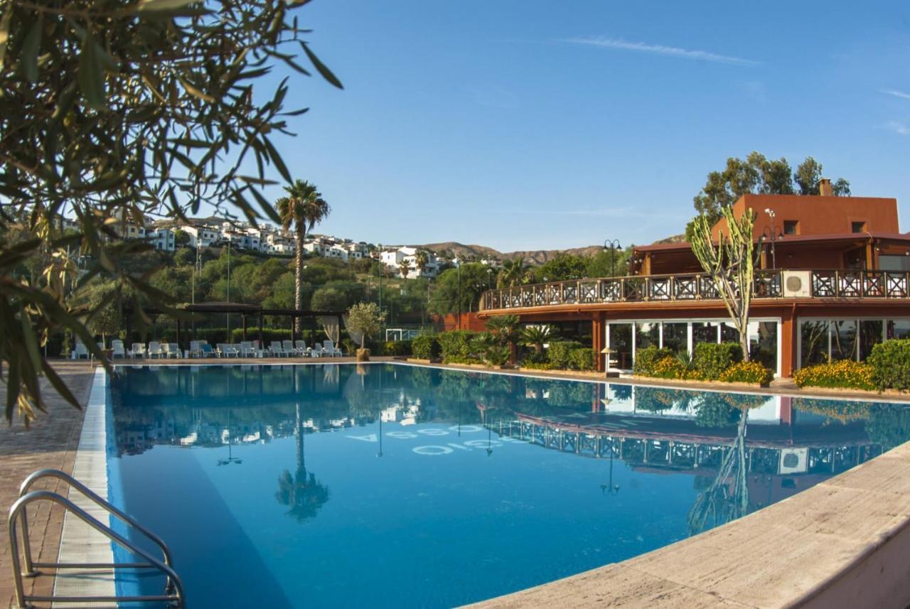 Amareclub Club Casarossa Hotel Crotone Buitenkant foto