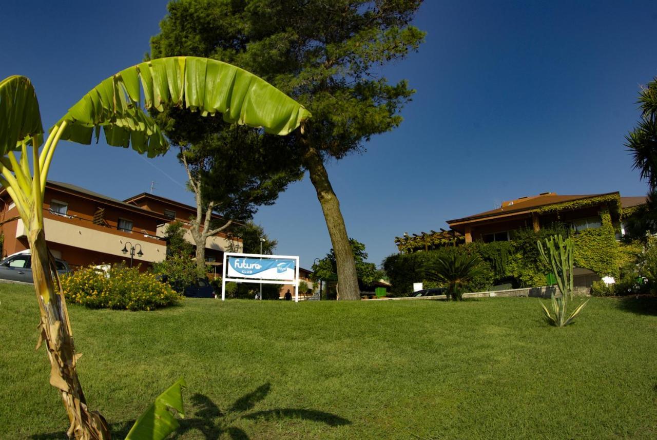 Amareclub Club Casarossa Hotel Crotone Buitenkant foto