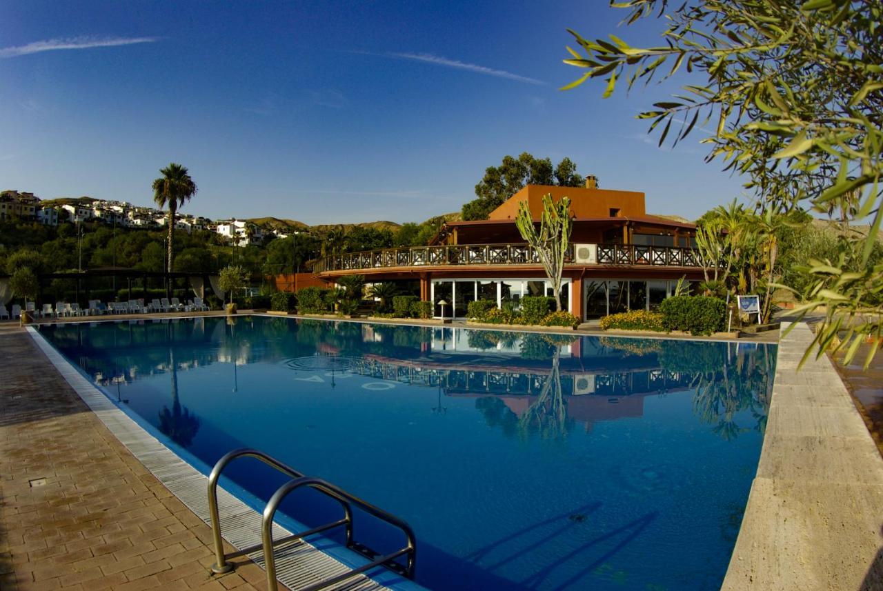 Amareclub Club Casarossa Hotel Crotone Buitenkant foto