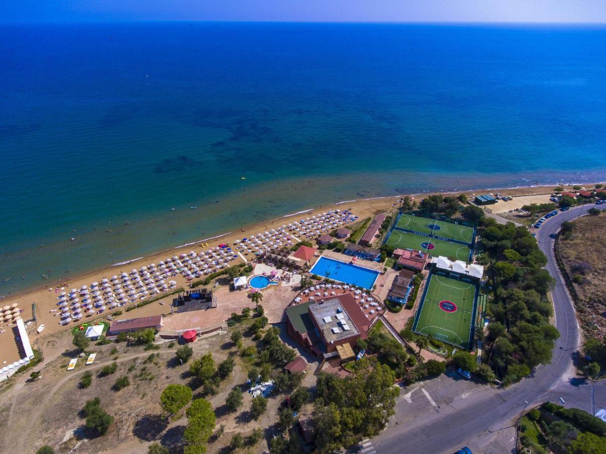 Amareclub Club Casarossa Hotel Crotone Buitenkant foto