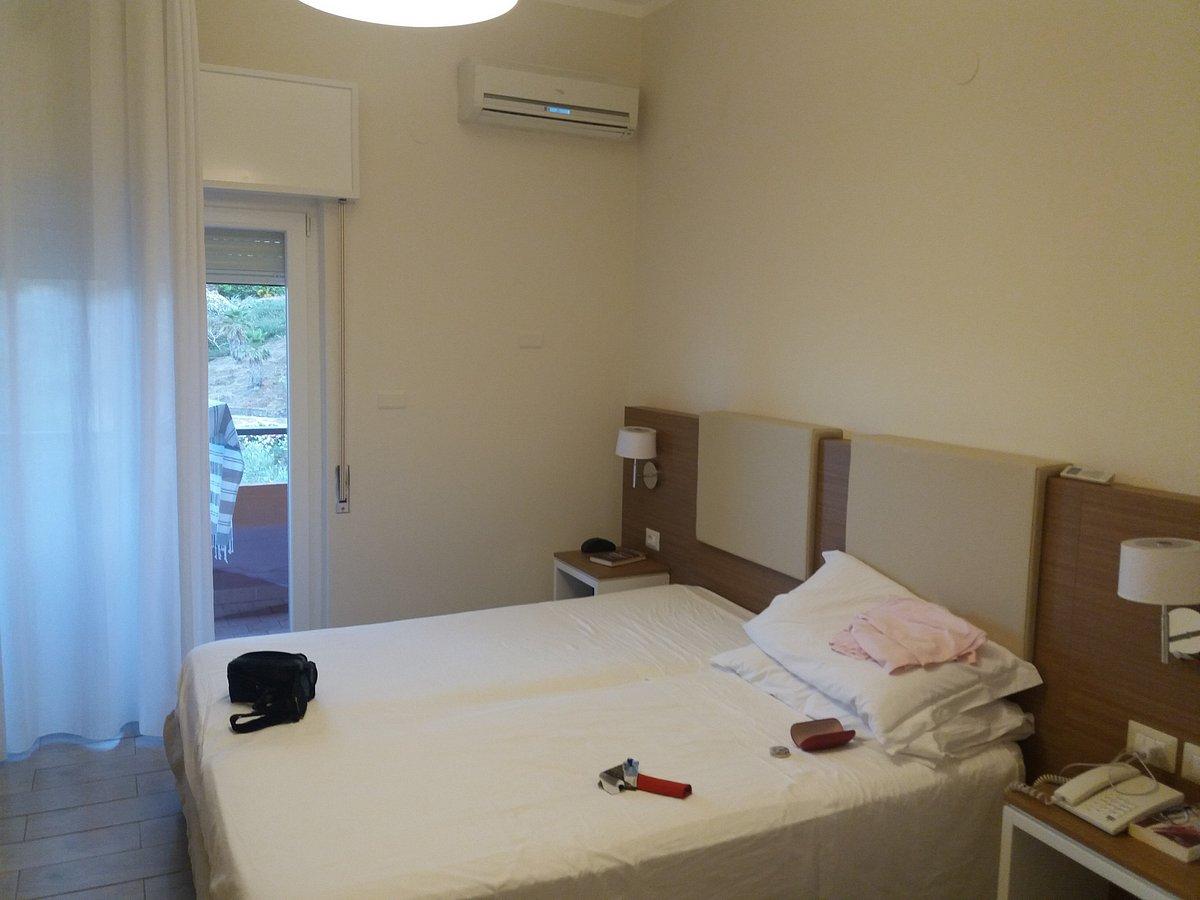 Amareclub Club Casarossa Hotel Crotone Buitenkant foto